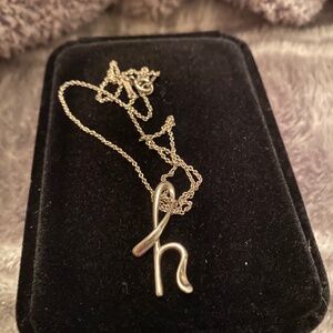 TIFFANY & CO NECKLACE ELSA PERETTI LETTER H STERLING SILVER 925 16 INCH CHAIN